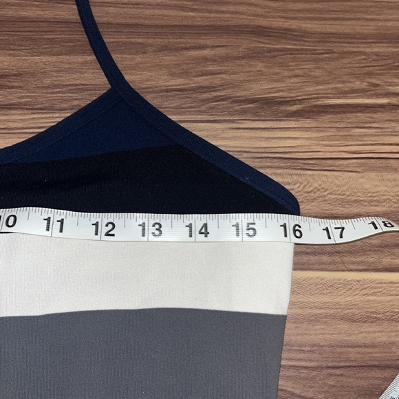 Lululemon power Y tank Lyon light striped tank top - Picture 11 of 16